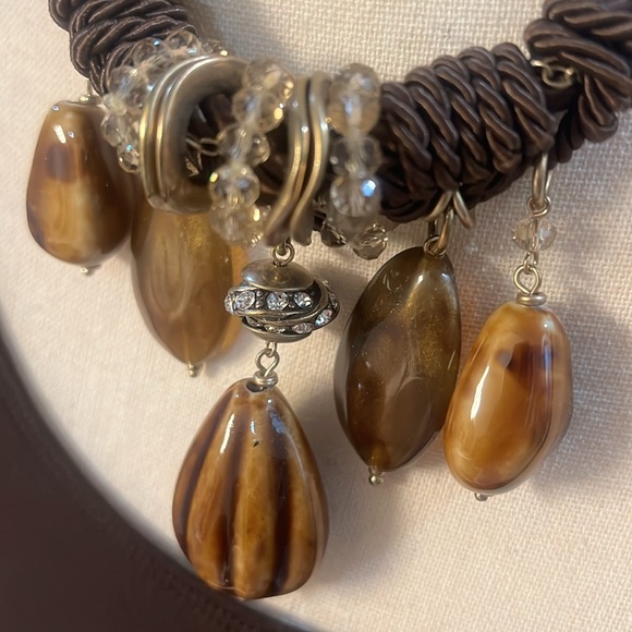 Chico’s gorgeous statement necklace 16” long EUC - Picture 3 of 6